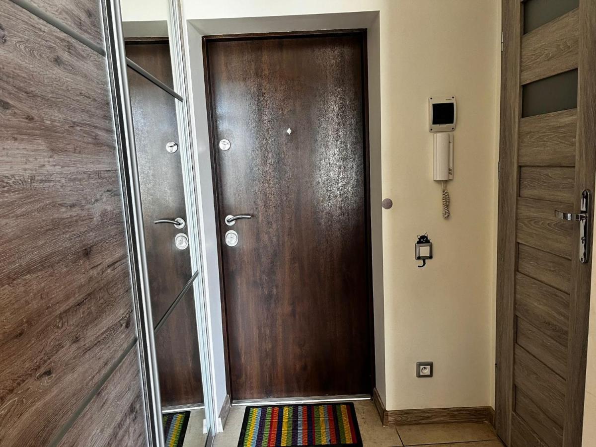 Studio Close To Royal Lazienki Park, Недалеко От Олинек Warschau Buitenkant foto