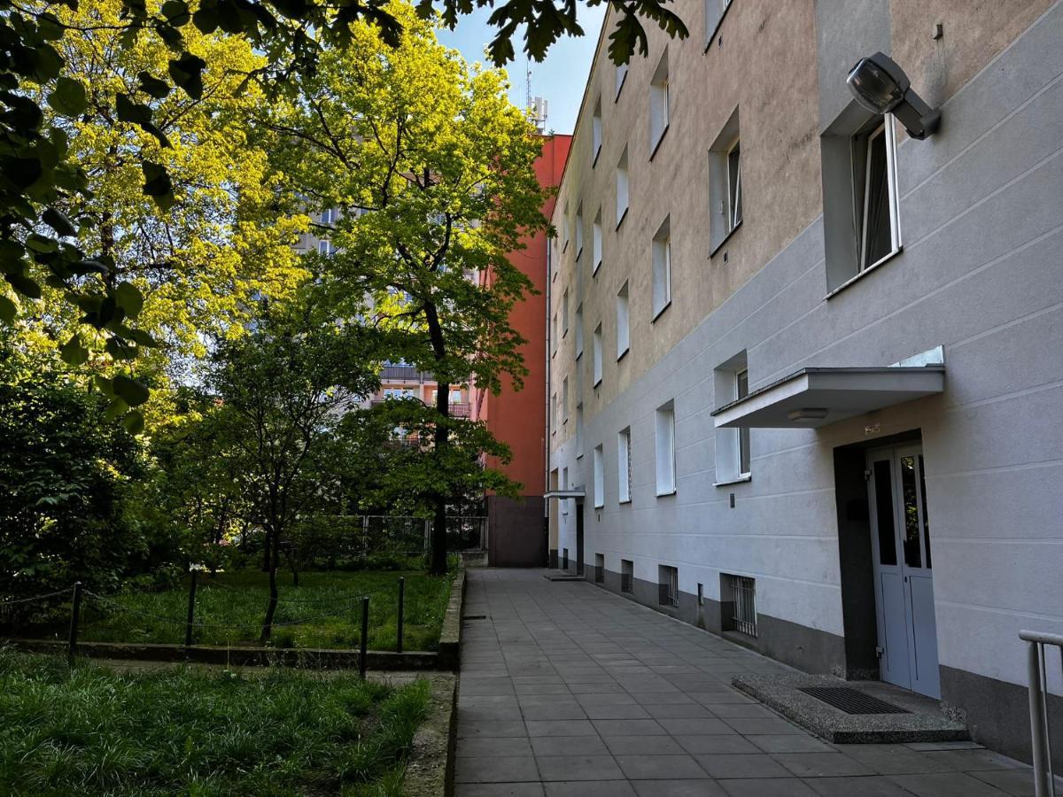 Studio Close To Royal Lazienki Park, Недалеко От Олинек Warschau Buitenkant foto